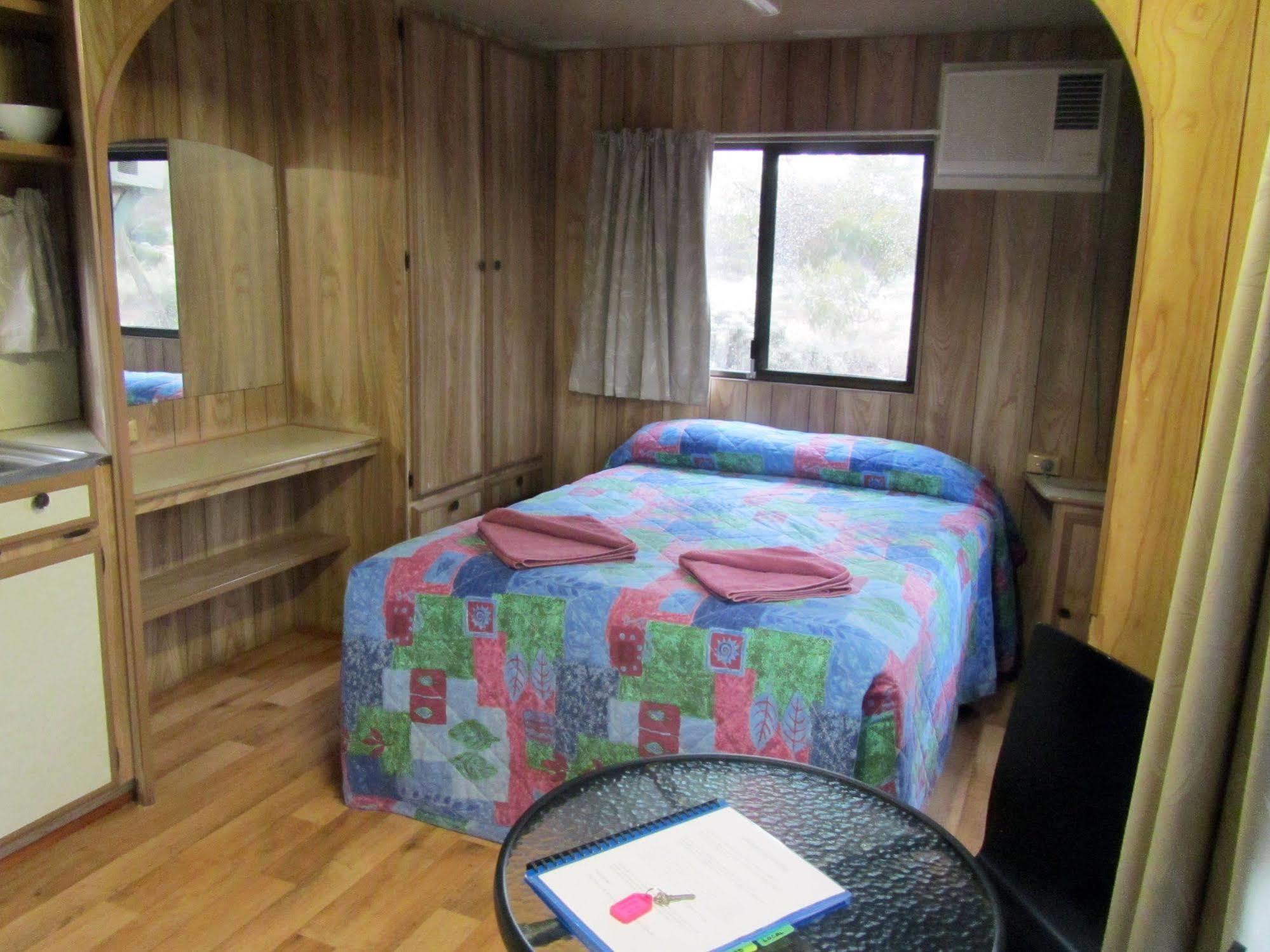 Acclaim Gateway Caravan Park Dundas Buitenkant foto