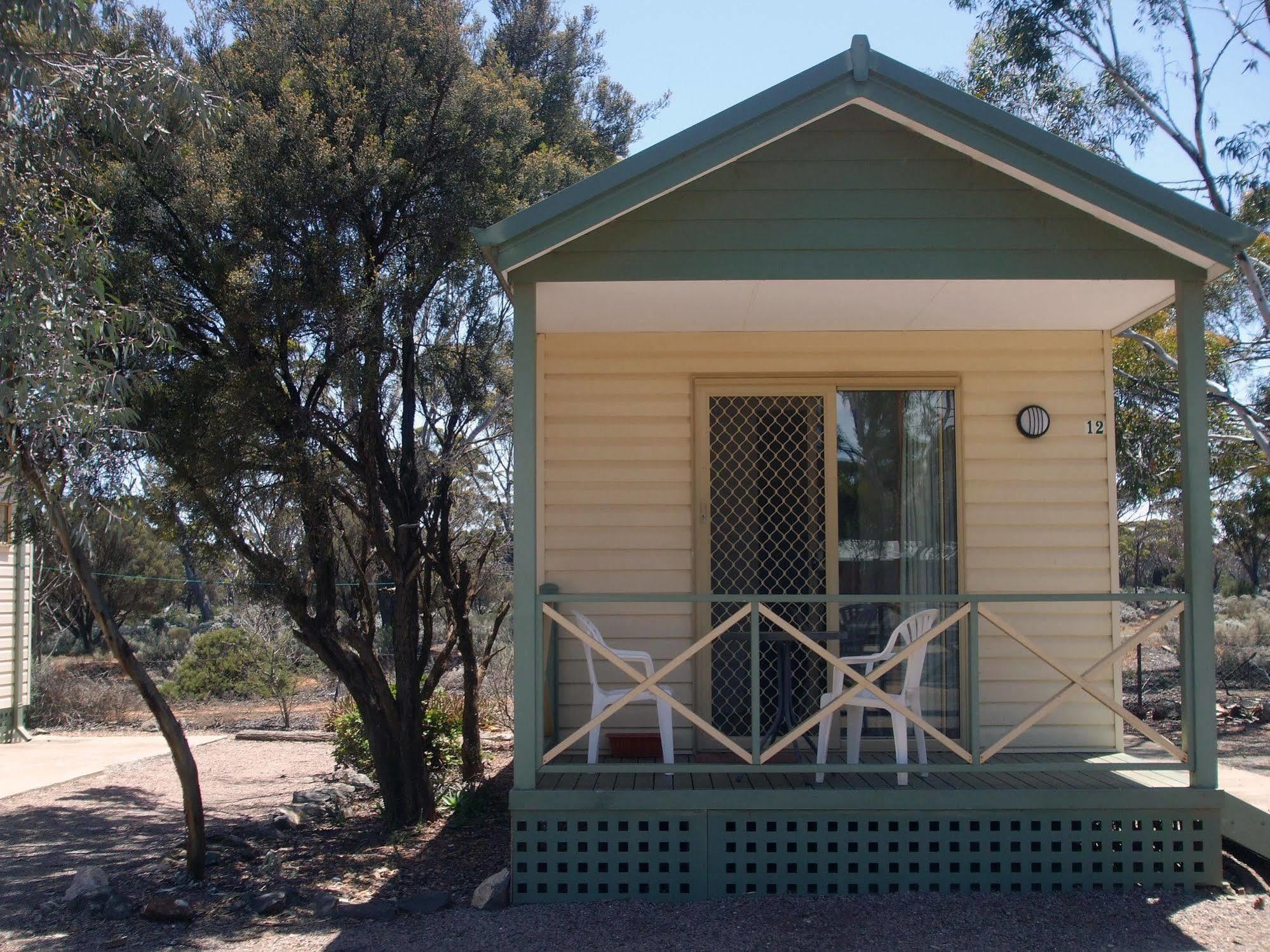 Acclaim Gateway Caravan Park Dundas Buitenkant foto